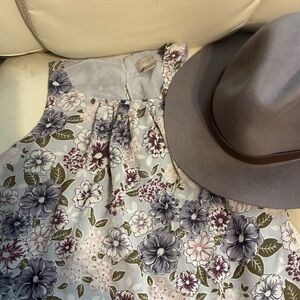 LOFT Floral Patterned sleeveless top